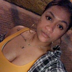 Meet your Posher, Ashleigh